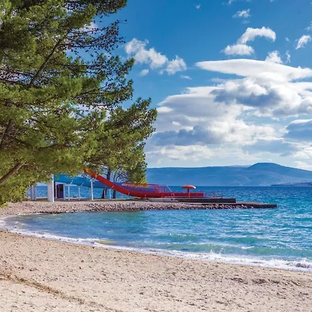 Διαμέρισμα 1 Bedroom Lovely In *