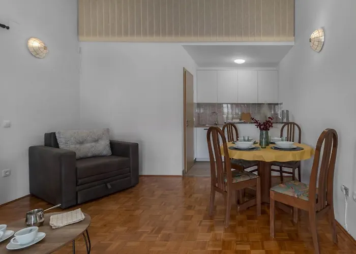 1 Bedroom Lovely In