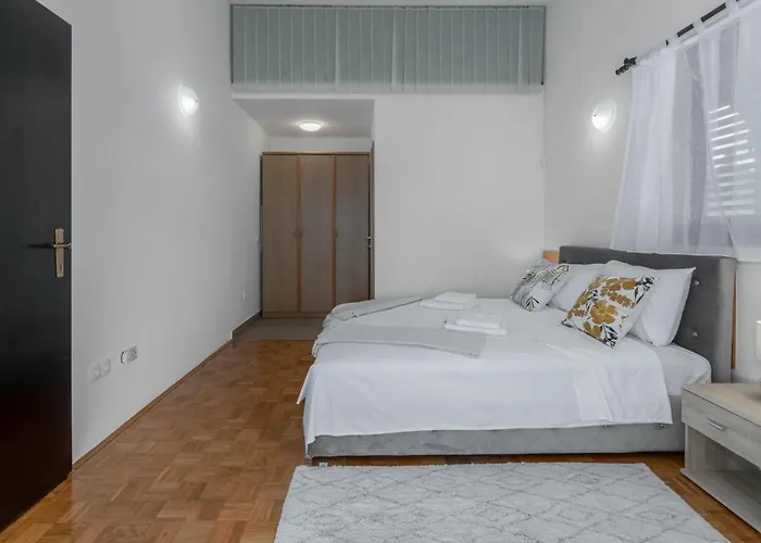 Appartement 1 Bedroom Lovely In